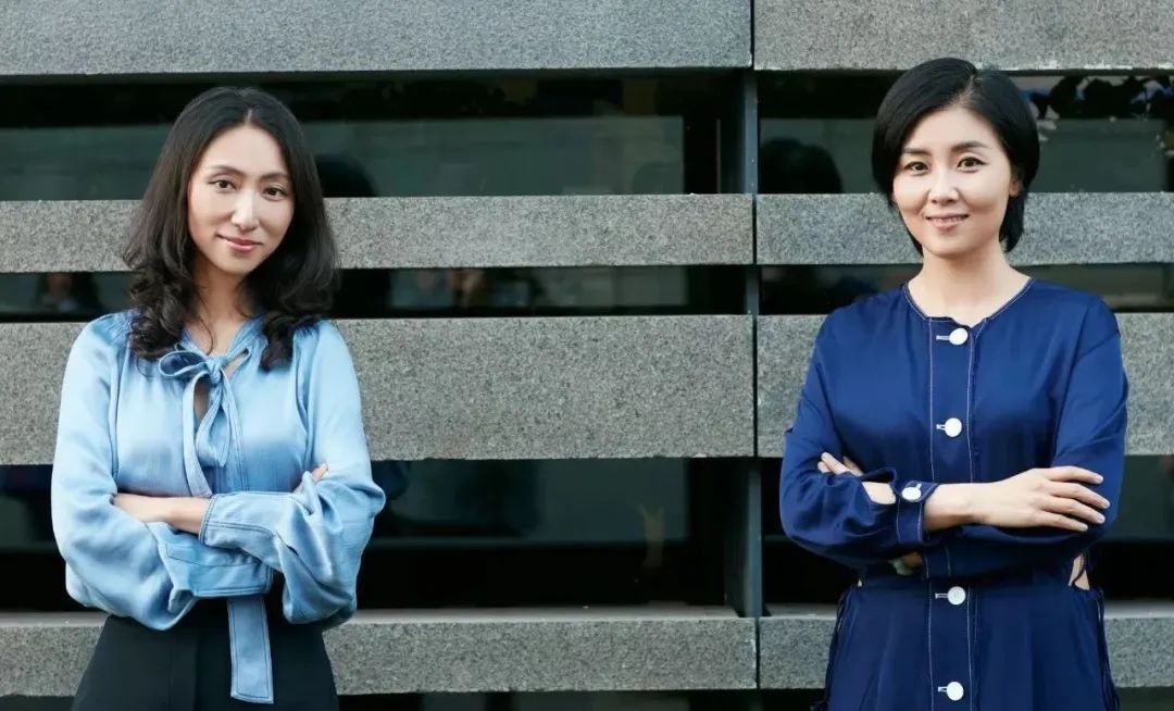 李万才|中国最牛闺蜜：一个42岁不婚成清华最美教授，一个生3娃帮世界首富花钱