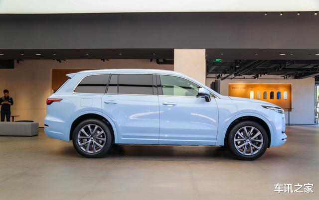 #理想one#最低调的豪车，66w的气场只卖33w，预售2小时收获4万辆订单