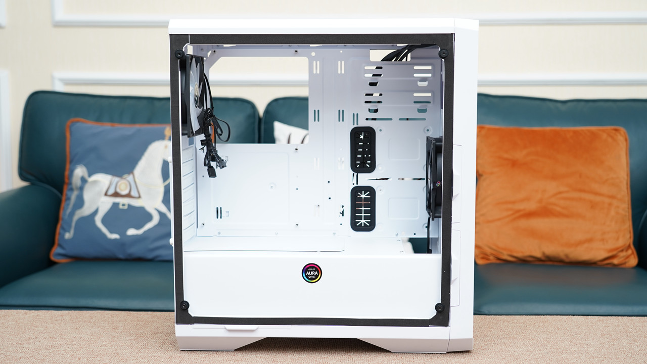 |光污染终有审美疲劳时，打造一台与众不同的高颜值、高性能电脑主机