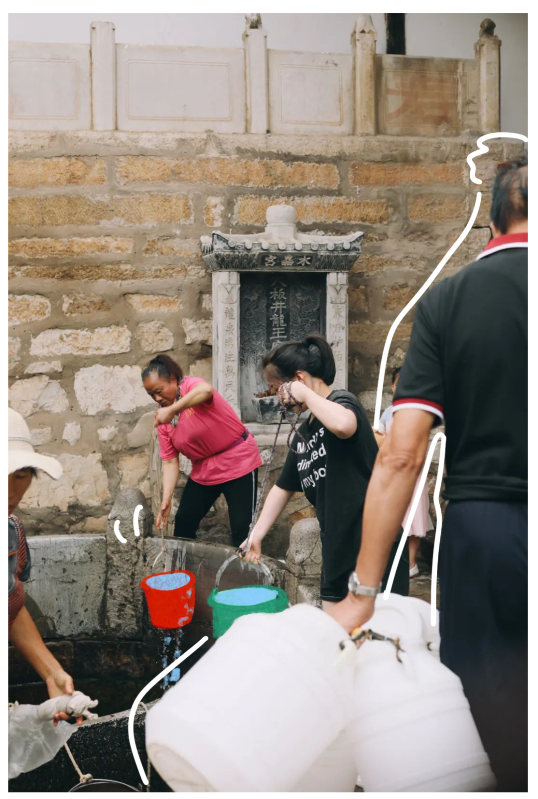 云南|我去了趟云南，当地人给我炖了一锅毒菌子