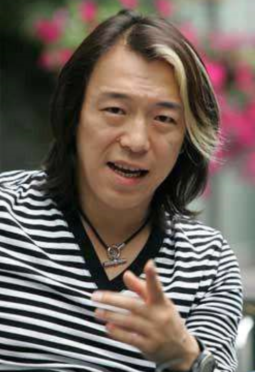 谢娜■他出道21年终于被认可，曾穷的身上只剩下四块钱，如今终于走红片约不断