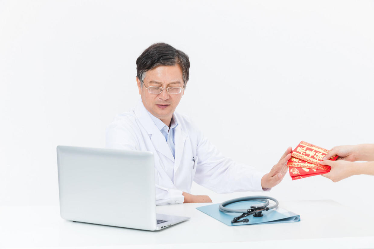 []在职场中，要少说以下这3句话，不然会让人反感，人缘越来越差！