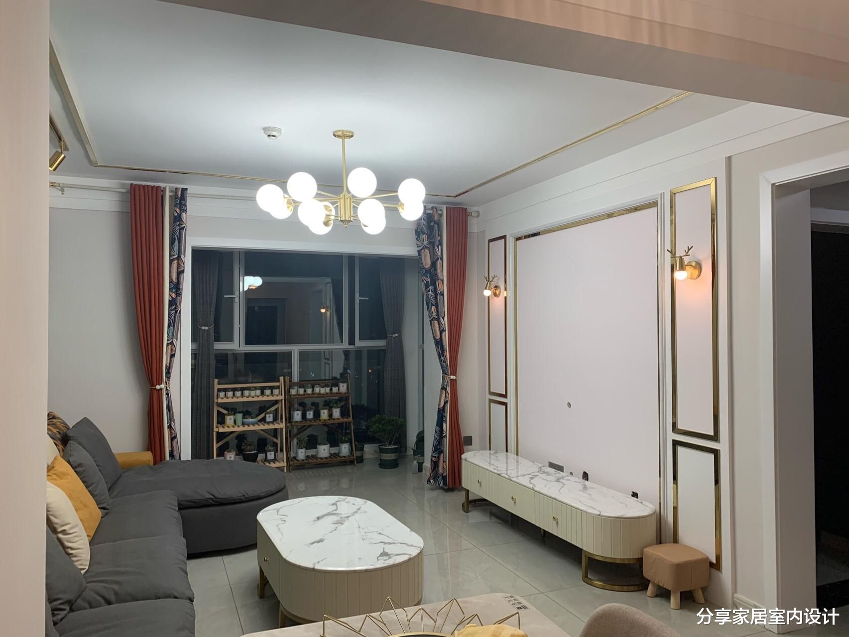 ##终于装修完工，没请设计师，全屋非常漂亮，电视墙特别时尚！