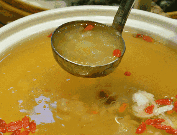 银耳@银耳不出胶?因为你只会傻加水!多加一点它,银耳出胶多又稠
