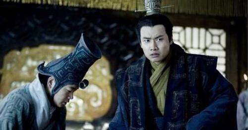 #秦始皇#秦始皇死后,胡亥继位,为什么曾经强盛的秦军突然之间变弱了?