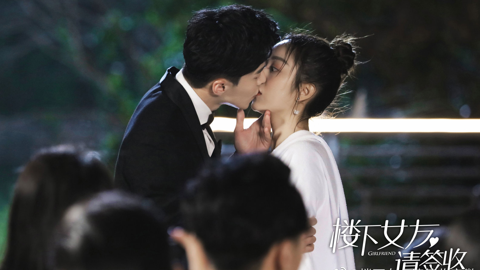 小暖@《楼下女友请签收》:救叶非墨的人到底是谁?真相即将浮出水面