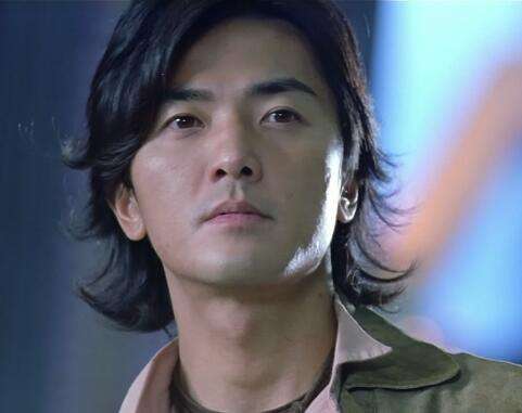 郑伊健|票房从3.17亿跌成22万,郑伊健尴尬极了,刚回到巅峰就跌下神坛?