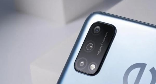 5g手机|价格才是王道，国产5G手机跌至1099元，30W闪充+120Hz屏