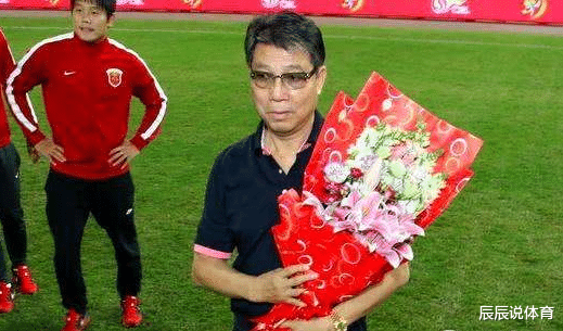 徐根宝@根宝基地的未来在哪?徐根宝坦言,希望中超能够多几个许家印