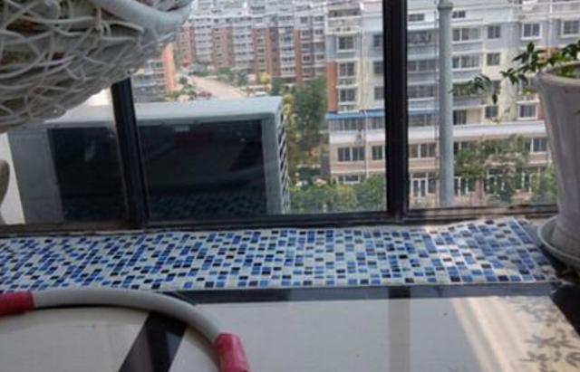 『』飘窗台铺瓷砖还是大理石好？学学她家这么做，既漂亮又实用