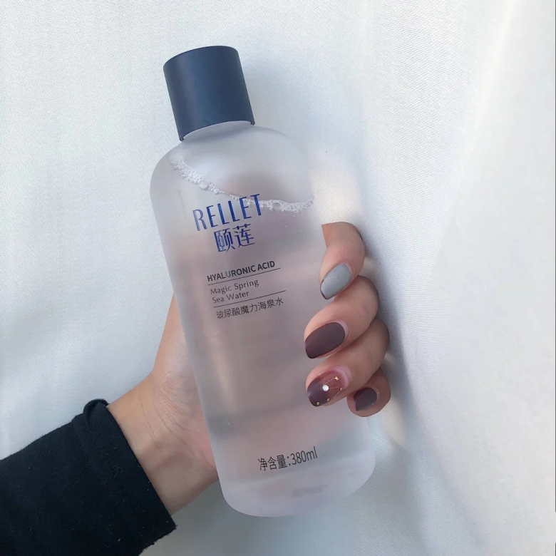 化妆水▲化妆水,爽肤水,柔肤水,精华水,你真的了解这些水吗?