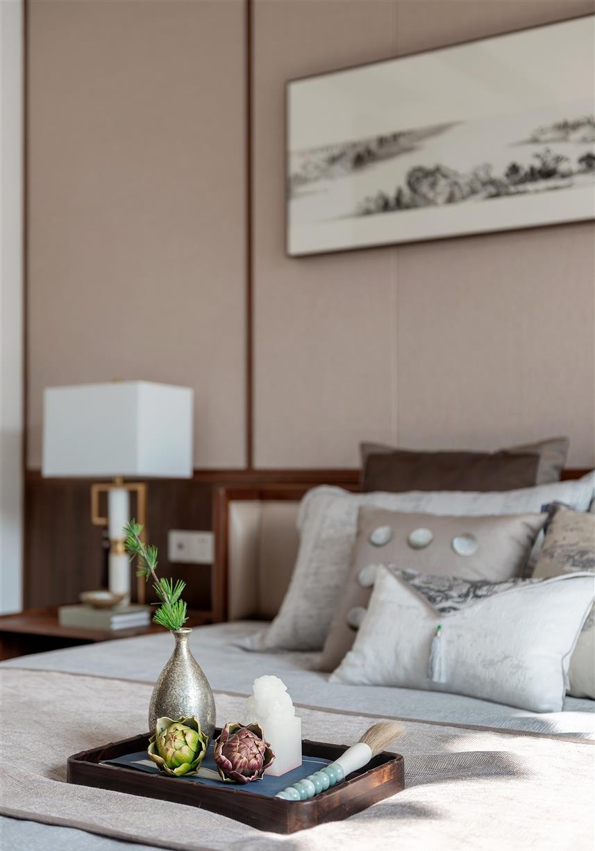 「无人问津」他花半辈子积蓄，买了无人问津的房子，院子装修后，却惊艳了我