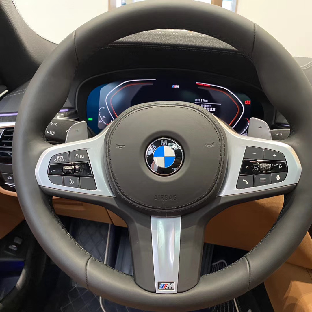 BMW5系LI車型 運動−幹邑內飾別提多好看瞭-圖4