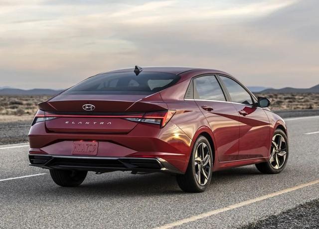 『吉利帝豪gl』全新伊兰特非救命稻草，北京现代的转型之路艰难