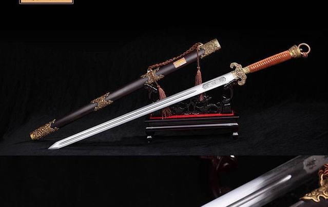 「」倚天屠龙记十大兵器,倚天剑屠龙刀非最强,一兵器成就绝世高手?