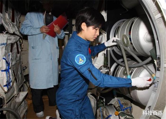 宇航员|男女宇航员共处飞船,该如何保障自己的隐私?原来没那么复杂!