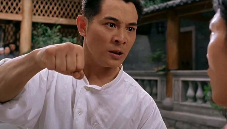 李连杰|李连杰“失败之作”，上映16天就下映，票房才1000多万，如今成经典