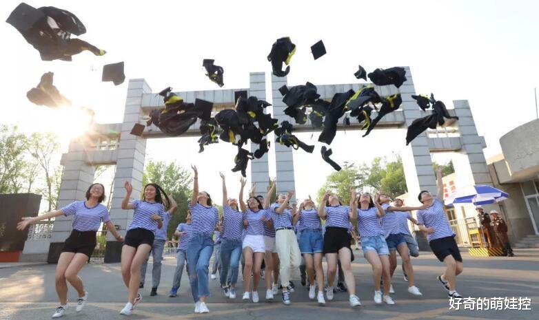 大学|为什么专科要比本科的学费贵?大学辅导员:主要是因为4个原因