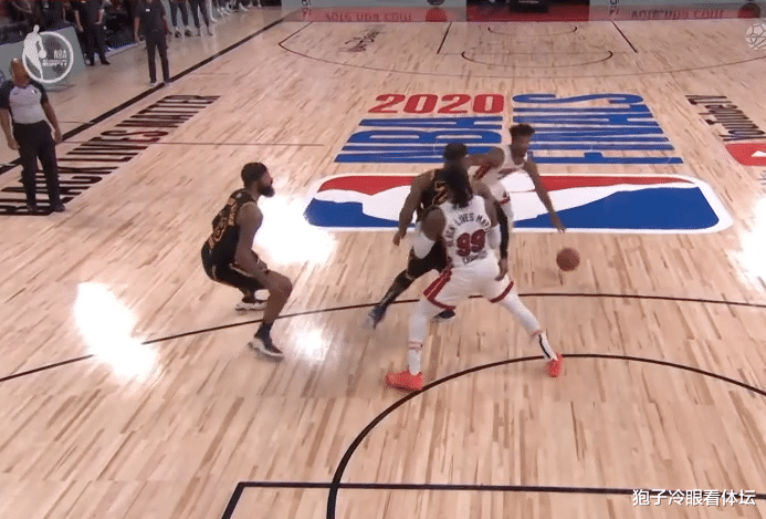 勒布朗·詹姆斯|0+1+0+0+0+3失误+4犯规 生死时刻两致命失误毁掉比赛 詹姆斯都看傻了