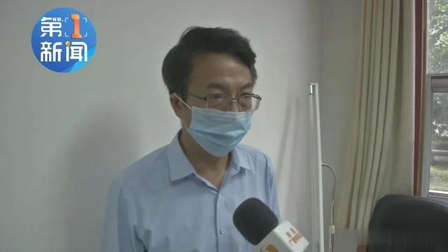 陕西■痛心！陕西一文化宫玻璃门倒塌致3岁男童身亡