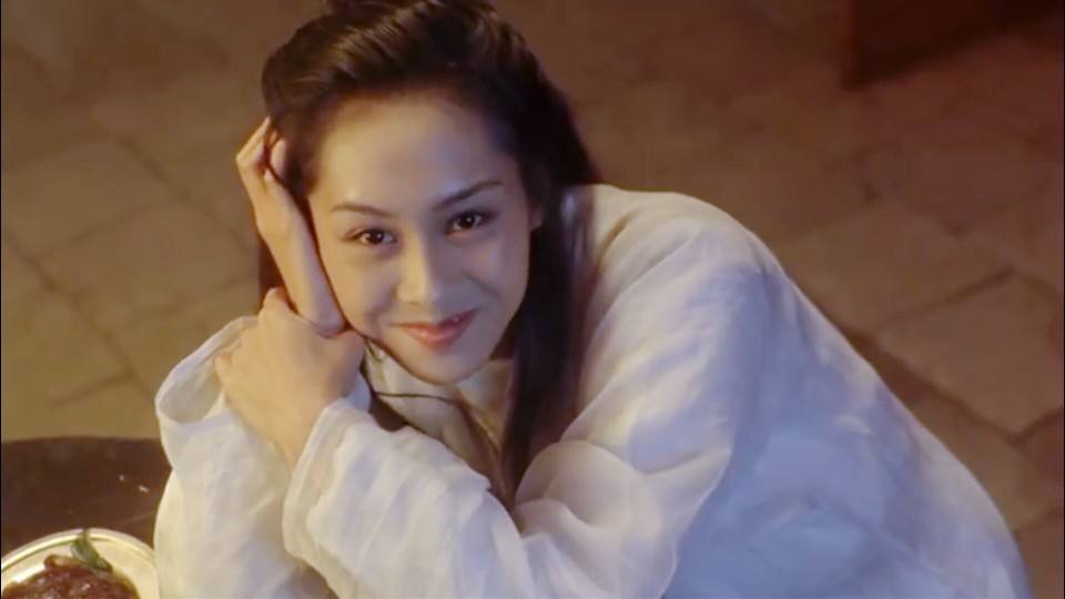 紫霞仙子|朱茵女儿啥样？当看清她女儿的正脸后，这是盗版“紫霞仙子”吧！