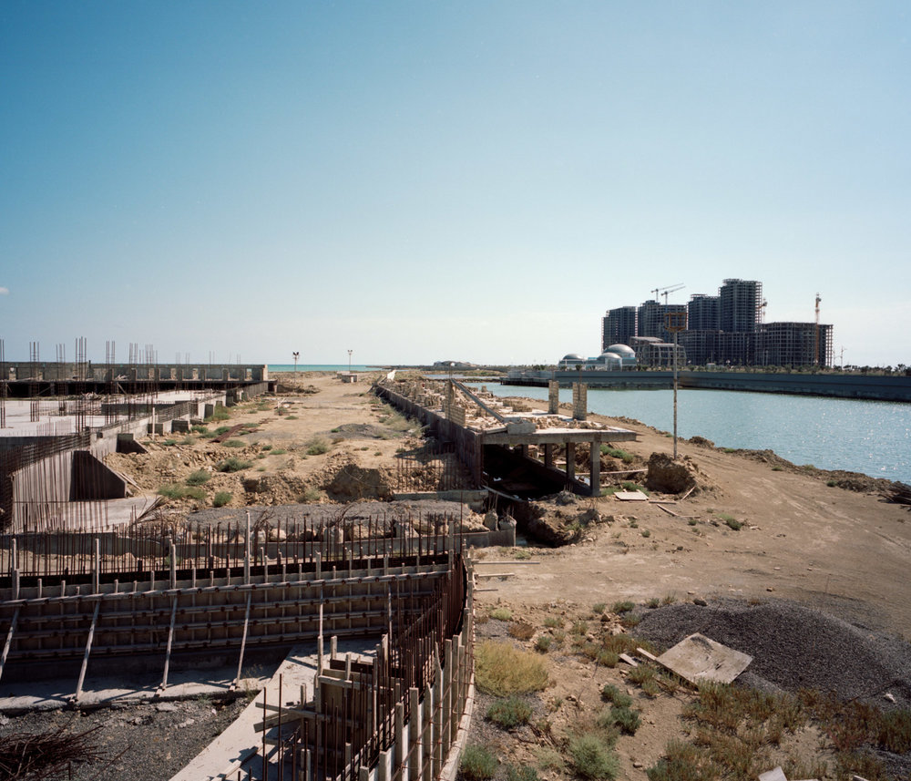 郎酒|投资近7千亿的人工城市：成本比国家GDP还高2倍，如今却烂尾多年