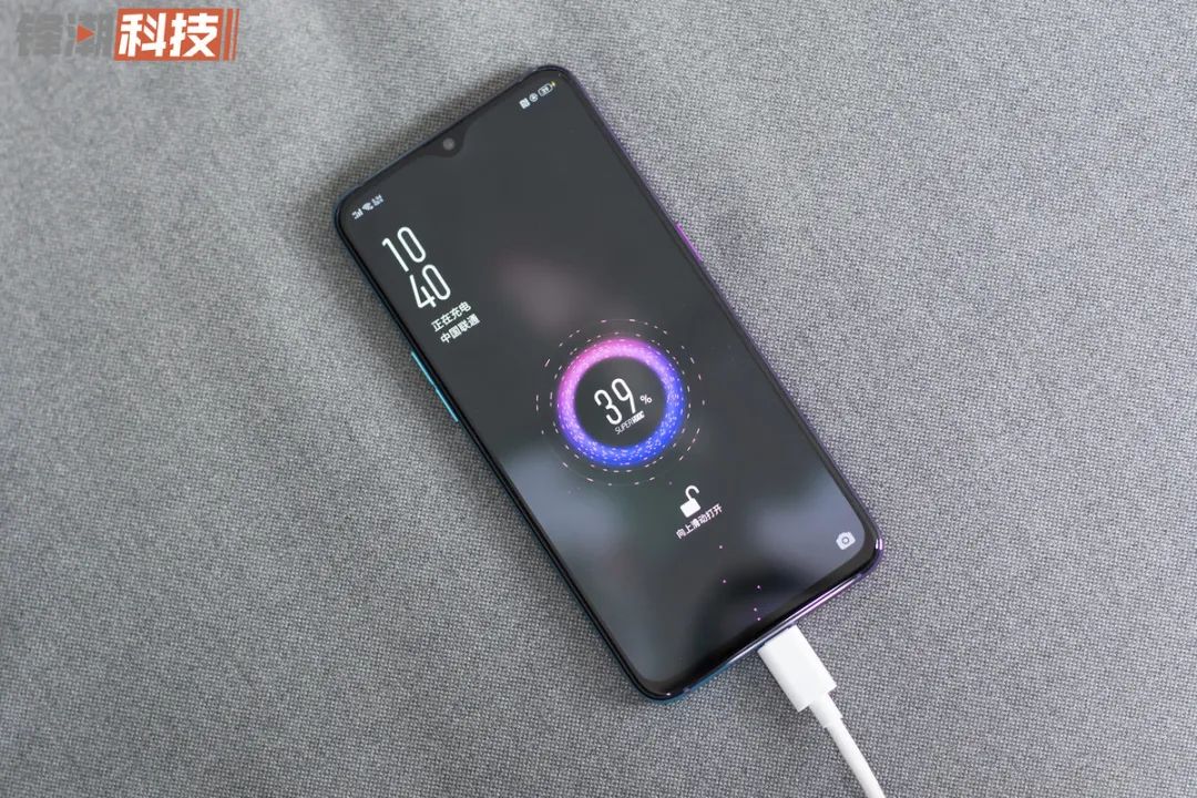 |为什么安卓厂商非要搞 100W+ 的超级快充？