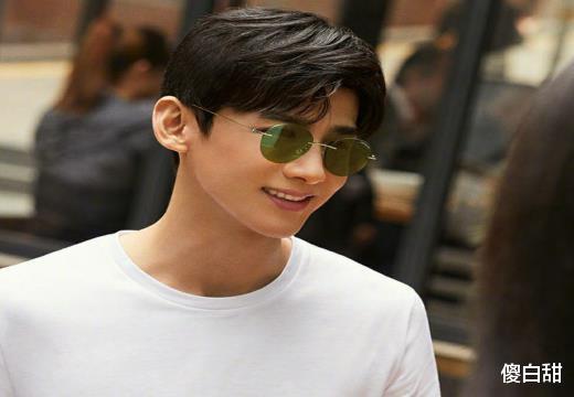 「白敬亭」网传白敬亭新剧给王一博做配角？网友：还不至于！