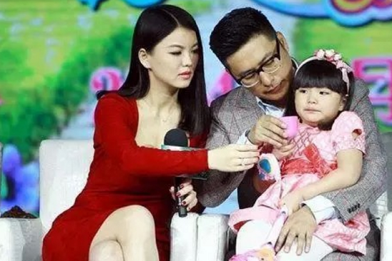 「李湘」李湘曾被厂家请5分钟,就花费了80万?近日直播又涉嫌违法?