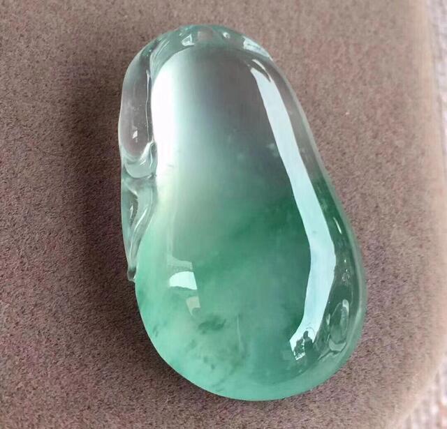 『翡翠』戴翡翠真的可以辟邪吗？科学解释来了！