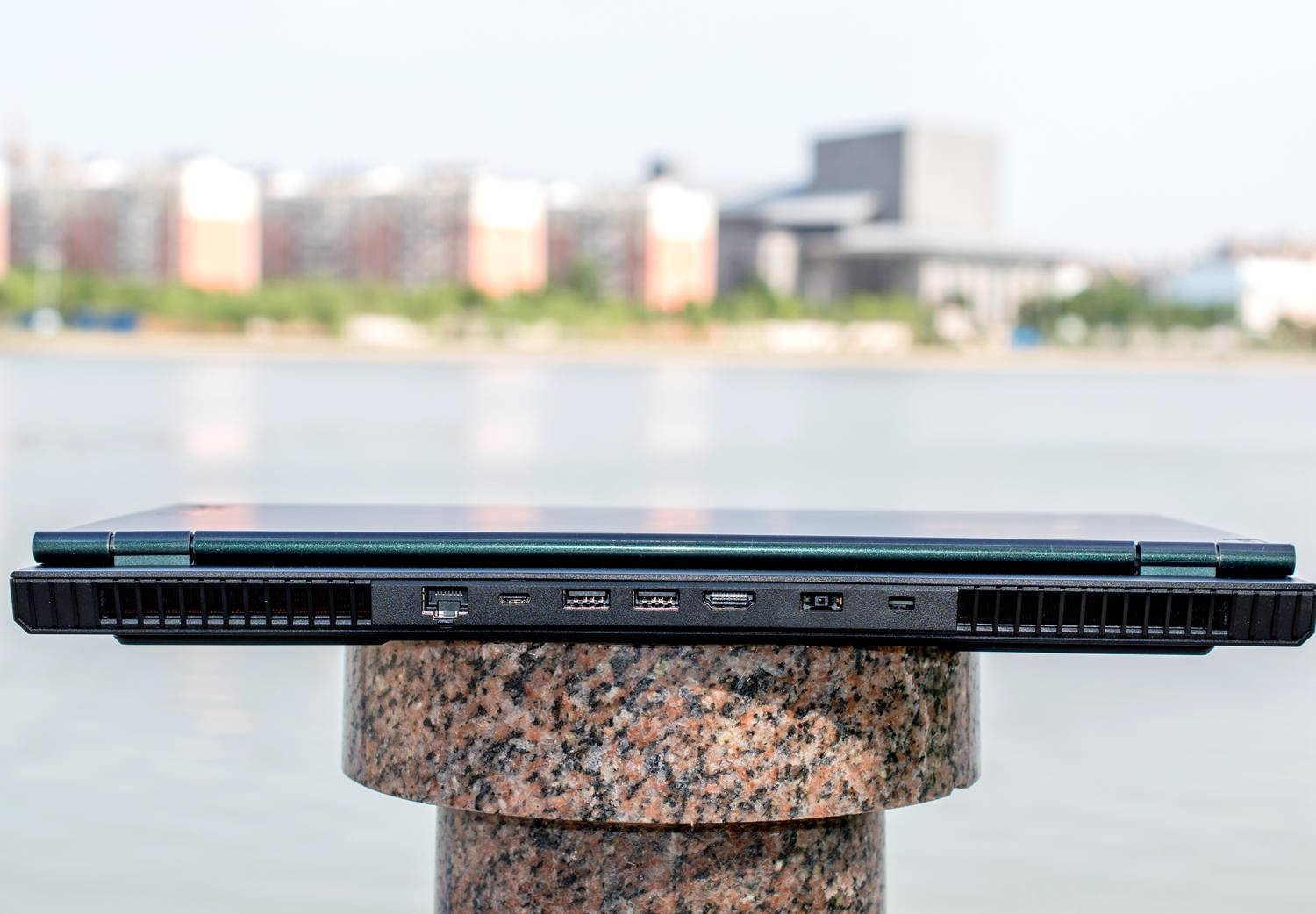 【联想】联想拯救者R7000 2020（ R7-4800H 16G/512G）开箱篇