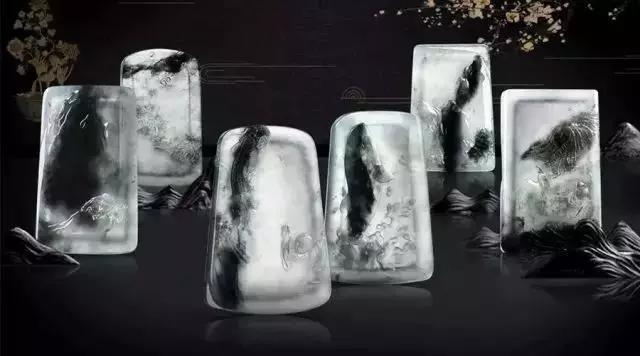 翡翠：难得一遇的“黑白”翡翠，仅需寥寥几笔，尽显一番国画之风采！