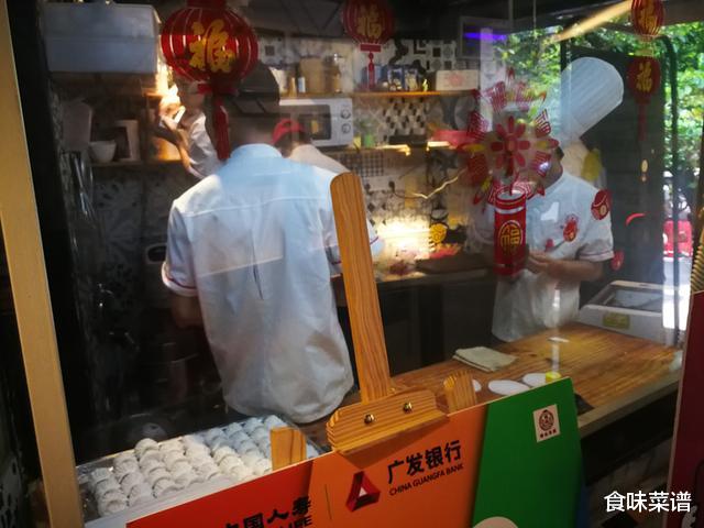 早茶|第一次去吃广东早茶，茶点不标价随便拿，等结账时，我直接懵掉了