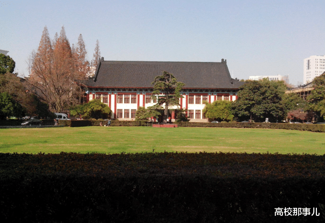 |大学里“最清闲”的4大专业，简单好通过，就业率还很高