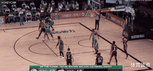 热火队|关键1-2!NBA东决悬念回来了,三巨头轰72+27+15爆发,内讧后更强