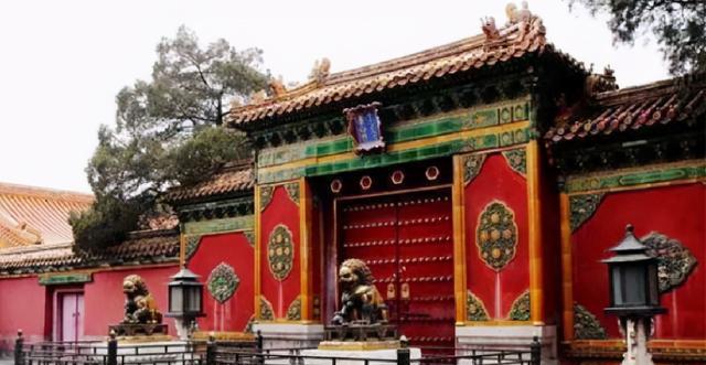 篮球火霸 故宫“守门人”单霁翔：看见外国总统要坐车进宫，直接拉闸、关门