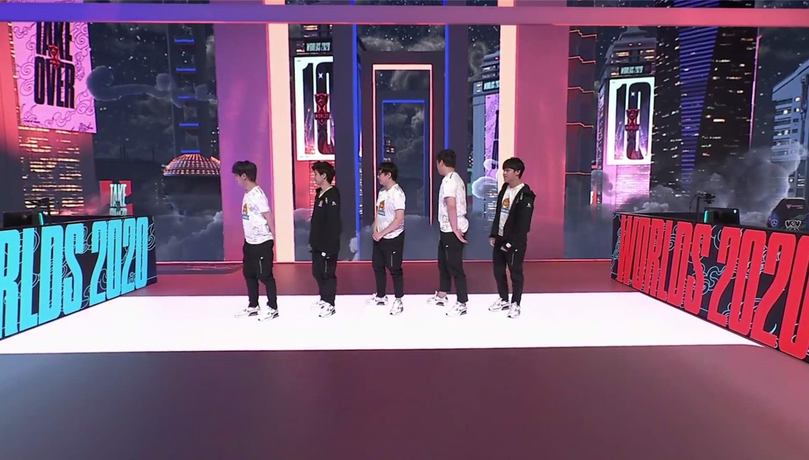 lms|Bin单杀第一视角比TS还离谱，对手赛后表情呆滞，LMS网友都被气炸了