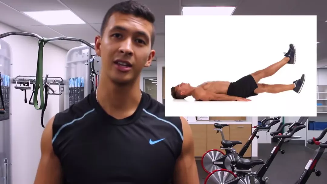 『腹肌锻炼』想要腹肌更明显，负重腹肌训练别错过