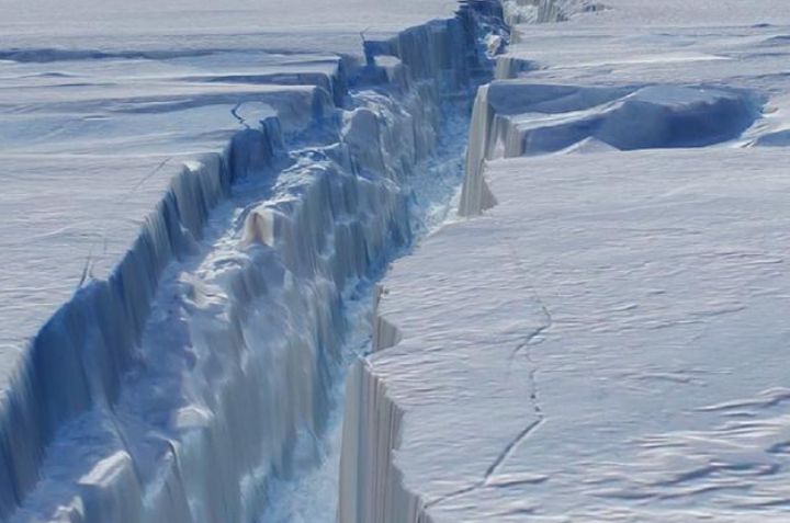 相对论|南极突然出现巨大天梯，考古学家声称，可能巨人是罪魁祸首