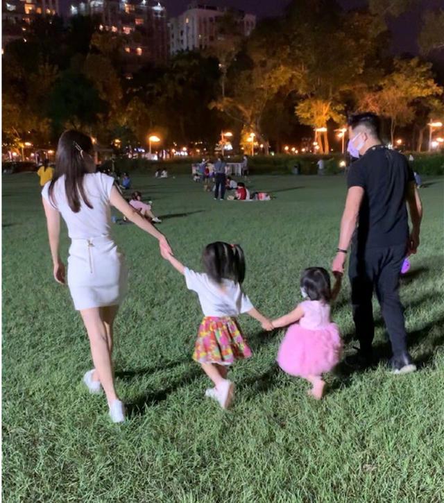 郭富城|郭富城携小22岁娇妻逛街被偶遇，全程牵手大秀恩爱，力破婚变传闻