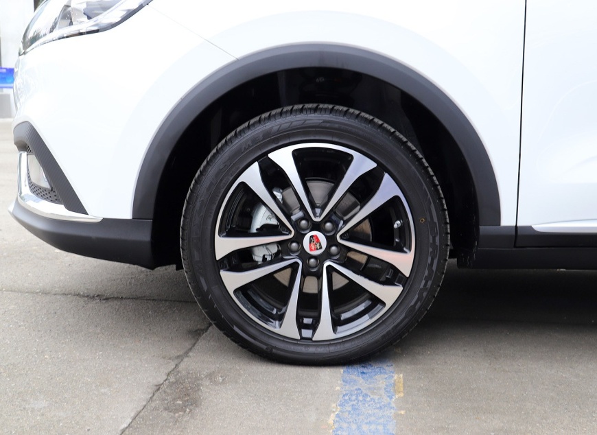 『荣威rx3』9万元级别-荣威RX3vs长安CS35 PLUS