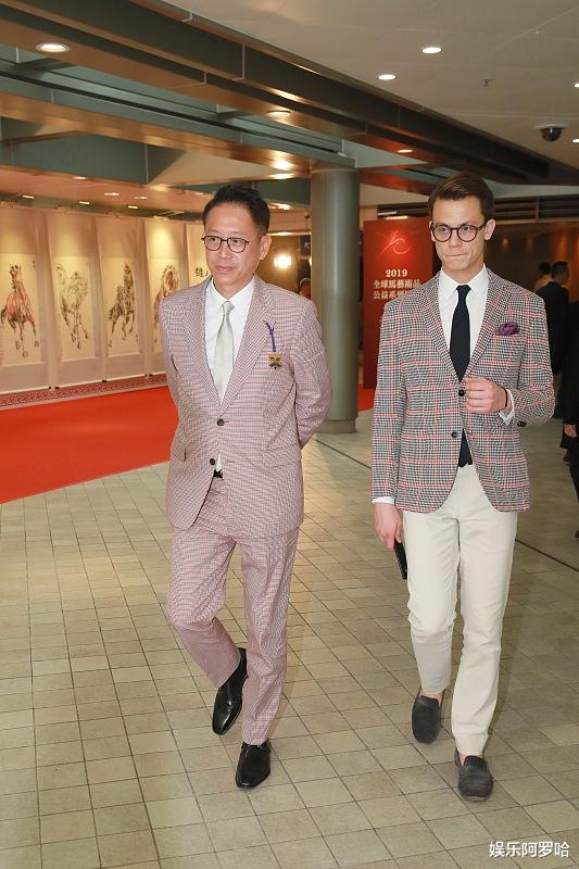 许晋亨|“斗不过”死去的公公，李嘉欣恨铁不成钢又如何？许晋亨醉翁之意不在酒！