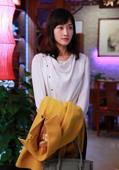 「赵子琪」她曾主持春晚,参演过人民的名义,背靠强大资源但却把王炸打糊了