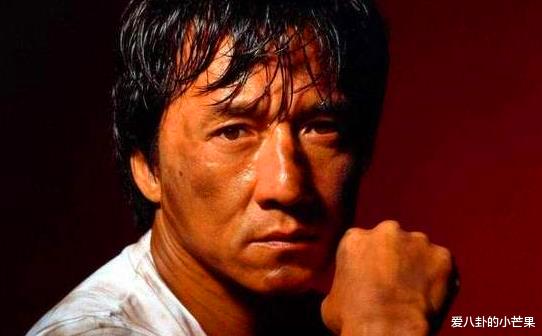 「成龙」成龙谈阿汤哥搏命拍电影：徒手爬大楼是骗人的，你真的相信他在爬吗？