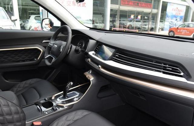 比亚迪宋pro|落地13万怒提比亚迪宋Pro，再与堂哥的哈弗H6相比，车主说了大实话