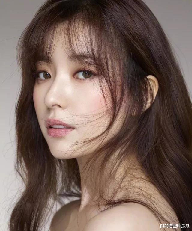 空气刘海▲?\空气刘海\退位了，今年流行这4种刘海，杨幂、郑爽都上头了