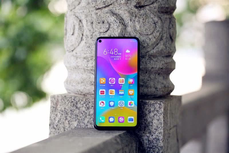 「华为荣耀」“烂大街”的四款华为，看似价格便宜，入手吃“暗亏”！