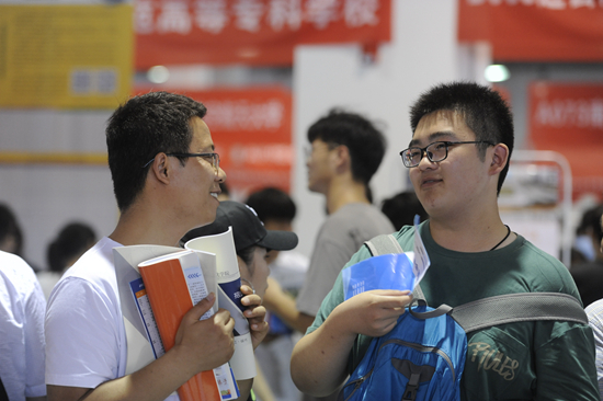 填报志愿|高考填报志愿：分数不够，技巧来凑！低分、压线也能上好学校