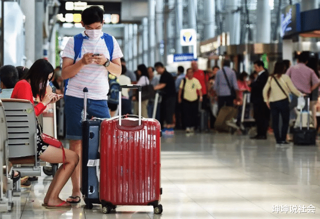 【小留学生】刚“历经千辛万苦”回国，不到一个月，小留学生家长却迫不及待让孩子回去了