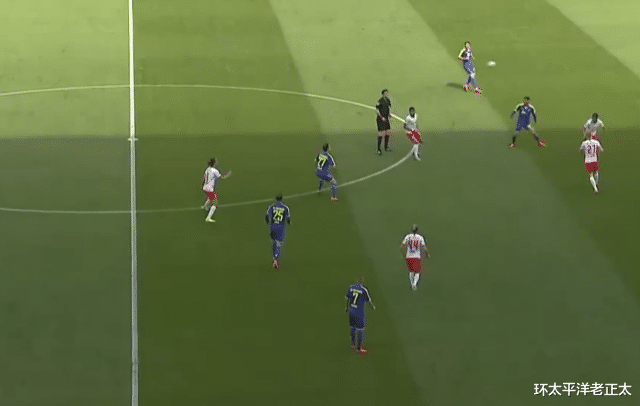 [德甲]超级大反转！德甲险爆大冷门，92分钟绝杀被吹，欧冠8强劲旅3轮不胜